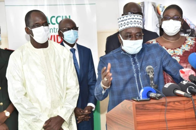 PROFESSEUR SOULEYMANE MBOUP DE L'IRESSEF «Le variant Delta constitue 30 % des nouvelles infections » PROFESSEUR SOULEYMANE MBOUP DE L'IRESSEF «Le variant Delta constitue 30 % des nouvelles infections »