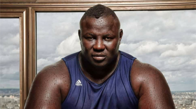 Bombardier révèle: "J'ai engrangé 1 milliard dans la lutte, j'ai plusieurs maisons, terrains..." Bombardier révèle: "J'ai engrangé 1 milliard dans la lutte, j'ai plusieurs maisons, terrains..."