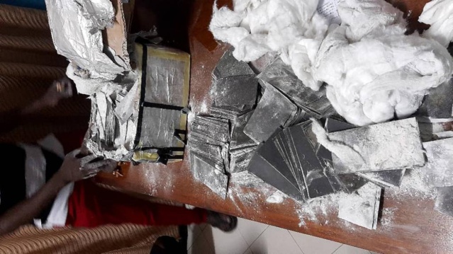 Plus de 184 millions en billets noirs saisis Plus de 184 millions en billets noirs saisis