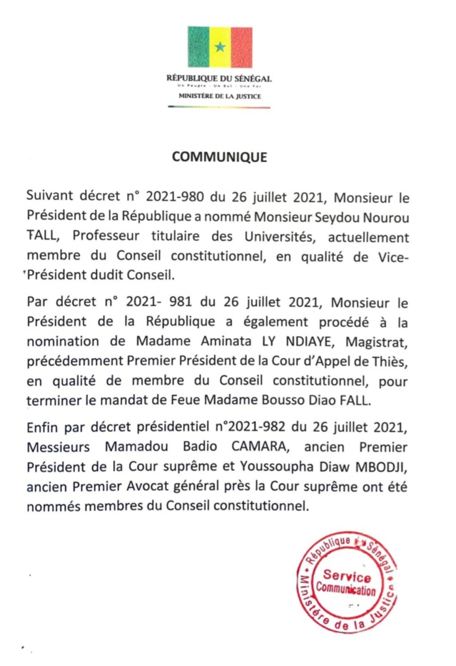 TROIS JUGES NOMMÉS AU CONSEIL CONSTITUTIONNEL (OFFICIEL) TROIS JUGES NOMMÉS AU CONSEIL CONSTITUTIONNEL (OFFICIEL)