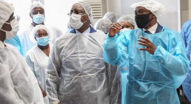 Macky Sall alerte: "si on ne se protège pas, nous risquons d’être submergés" Macky Sall alerte: "si on ne se protège pas, nous risquons d’être submergés"