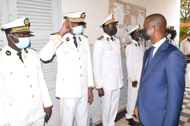 Installation du nouveau gouverneur de la région de Saint Louis par le ministre de l'Intérieur, Antoine Félix Diome (TEXTE ET IMAGES) Installation du nouveau gouverneur de la région de Saint Louis par le ministre de l'Intérieur, Antoine Félix Diome (TEXTE ET IMAGES)