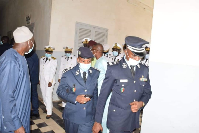 Installation du nouveau gouverneur de la région de Saint Louis par le ministre de l'Intérieur, Antoine Félix Diome (TEXTE ET IMAGES) Installation du nouveau gouverneur de la région de Saint Louis par le ministre de l'Intérieur, Antoine Félix Diome (TEXTE ET IMAGES)