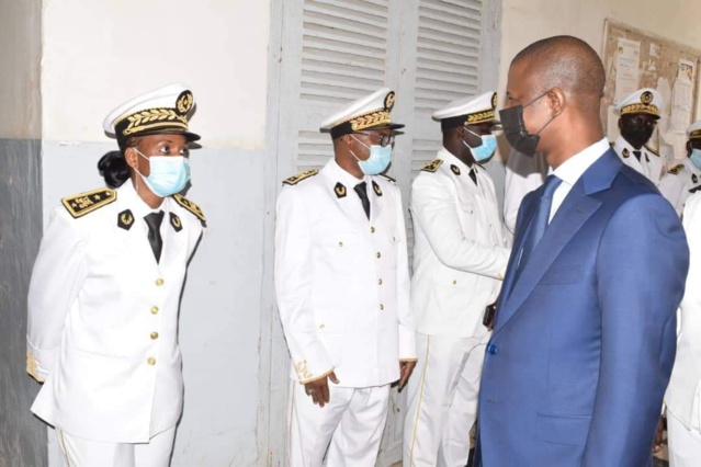 Installation du nouveau gouverneur de la région de Saint Louis par le ministre de l'Intérieur, Antoine Félix Diome (TEXTE ET IMAGES) Installation du nouveau gouverneur de la région de Saint Louis par le ministre de l'Intérieur, Antoine Félix Diome (TEXTE ET IMAGES)