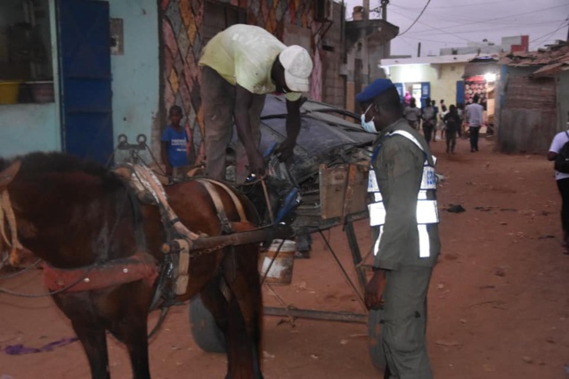 Operations de sécurisation à Keur Massar et Tivaouane peulh : 108 individus interpellés dont quatre 04 pour détention et port d’armes blanches