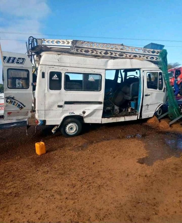 Accident sur la route de Ndioum : Le bilan s’alourdit à... 15 morts (IMAGES) Accident sur la route de Ndioum : Le bilan s’alourdit à... 15 morts (IMAGES)