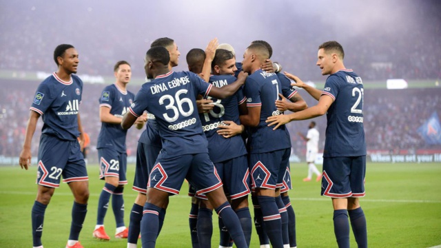 LIGUE 1, 2E JOURNÉE - LE PSG BAT STRASBOURG (4-2) DEVANT UN MESSI EN TRIBUNE, MBAPPÉ SIFFLÉ, PUIS BRILLANT