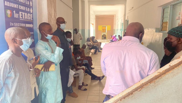 Abibou Mbaye de la RTS après l'audition à la Sureté Urbaine d'Abass Sow: "Nous ne sollicitions aucune médiation encore moins quémandeur d'une quelconque clémence (...)" Abibou Mbaye de la RTS après l'audition à la Sureté Urbaine d'Abass Sow: "Nous ne sollicitions aucune médiation encore moins quémandeur d'une quelconque clémence (...)"