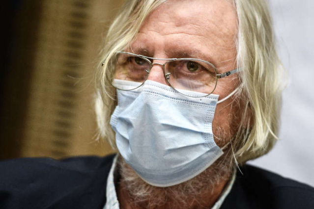 Didier Raoult poussé vers la sortie