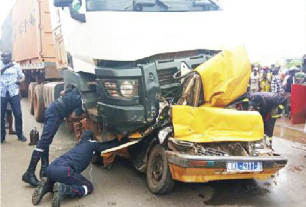 Saoudiatou Bâ, rescapée de l’accident atroce de Kaolack: «J’ai dû sortir ma main pour que les pompiers me voient » Saoudiatou Bâ, rescapée de l’accident atroce de Kaolack: «J’ai dû sortir ma main pour que les pompiers me voient »