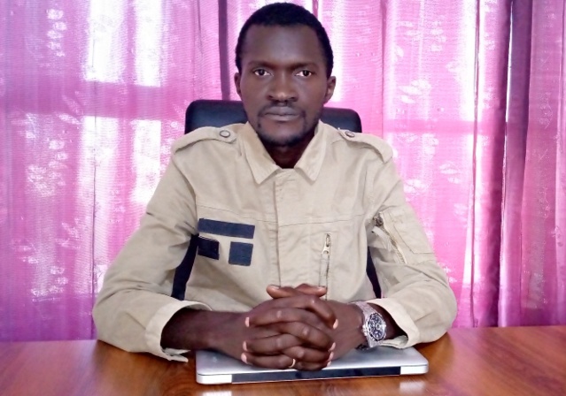 Guinée Conakry : Un mandat d’arrêt international contre un haut responsable du FNDC. Guinée Conakry : Un mandat d’arrêt international contre un haut responsable du FNDC.