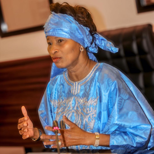 "Me Alioune Badara Cissé a marqué de son empreinte le ministère des Affaires Étrangères" (Aïssata Tall Sall) "Me Alioune Badara Cissé a marqué de son empreinte le ministère des Affaires Étrangères" (Aïssata Tall Sall)