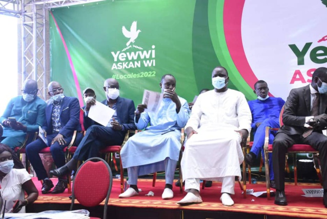 Coalition de l'opposition Sénégalaise- La réaction de Barthelemy Dias Coalition de l'opposition Sénégalaise- La réaction de Barthelemy Dias