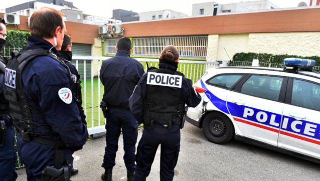 Toulouse : Arrestation d'un américain d'origine sénégalaise pour escroquerie sur des ventes d'automobiles portant sur près de 150 millions Cfa. Toulouse : Arrestation d'un américain d'origine sénégalaise pour escroquerie sur des ventes d'automobiles portant sur près de 150 millions Cfa.