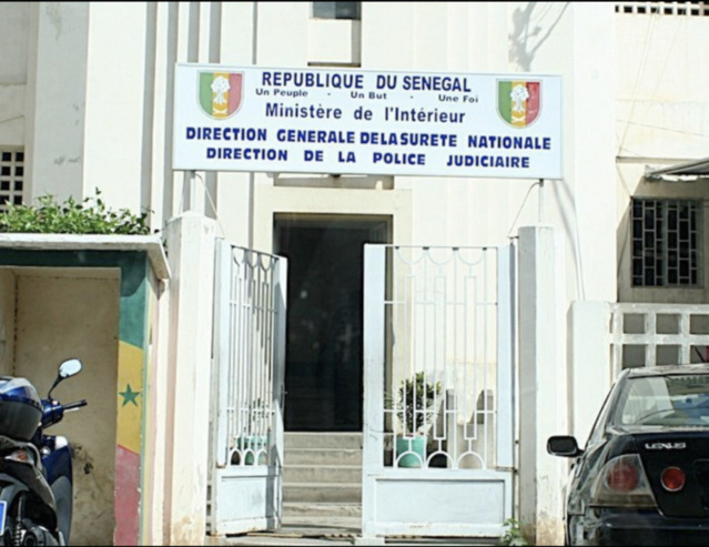 Trafic des passeports diplomatiques sénégalais : révélations sur l’arrestation de Kilifeu, les députés Boubacar Biaye et Mamadou Sall de Benno mouillés dans une affaire similaire Trafic des passeports diplomatiques sénégalais : révélations sur l’arrestation de Kilifeu, les députés Boubacar Biaye et Mamadou Sall de Benno mouillés dans une affaire similaire