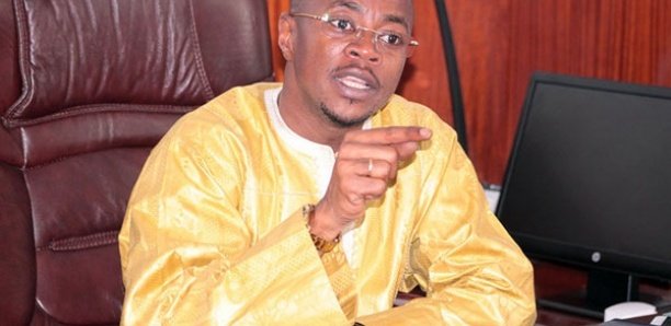 Trafic de passeports diplomatiques : «Abdoul Mbaye, arrête ta pensée sélective», rétorque le député Abdou Mbow Trafic de passeports diplomatiques : «Abdoul Mbaye, arrête ta pensée sélective», rétorque le député Abdou Mbow