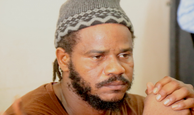 « THIAT » DE Y’EN A MARRE ACTIVEMENT RECHERCHÉ PAR LA POLICE « THIAT » DE Y’EN A MARRE ACTIVEMENT RECHERCHÉ PAR LA POLICE