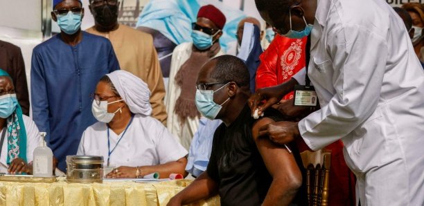 Vaccin aux enseignants : La dose polémique de Diouf Sarr Vaccin aux enseignants : La dose polémique de Diouf Sarr
