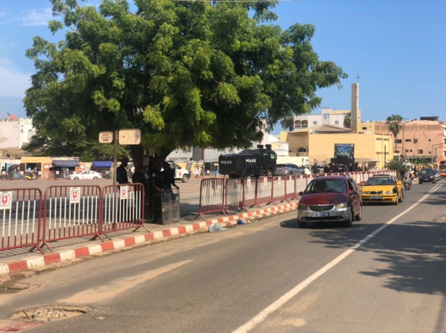 Pour empêcher la marche prévue ce vendredi, la police quadrille la Place de l'Obélisque...Guy Marius entre autres récalcitrants arrêtés (IMAGES)