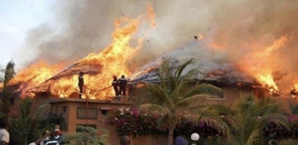 Incendie à La Palmeraie : Plus d'une dizaine de personnes se trouvait dans la villa Incendie à La Palmeraie : Plus d'une dizaine de personnes se trouvait dans la villa