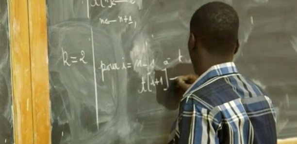 Fraude au recrutement de 5000 enseignants : Un candidat, un surveillant et un secrétaire arrêtés par la police de Diourbel Fraude au recrutement de 5000 enseignants : Un candidat, un surveillant et un secrétaire arrêtés par la police de Diourbel
