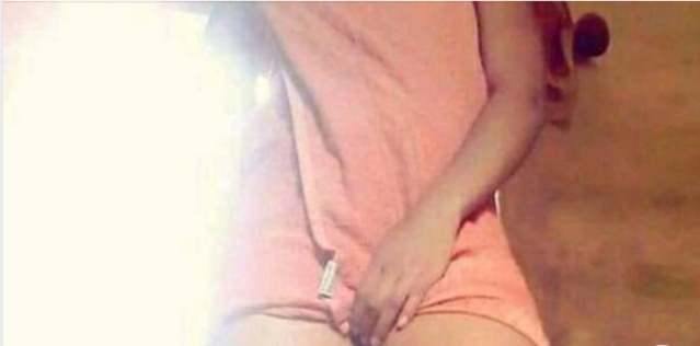 Il menace de publier une photo obscène de son ex-petite amie Il menace de publier une photo obscène de son ex-petite amie