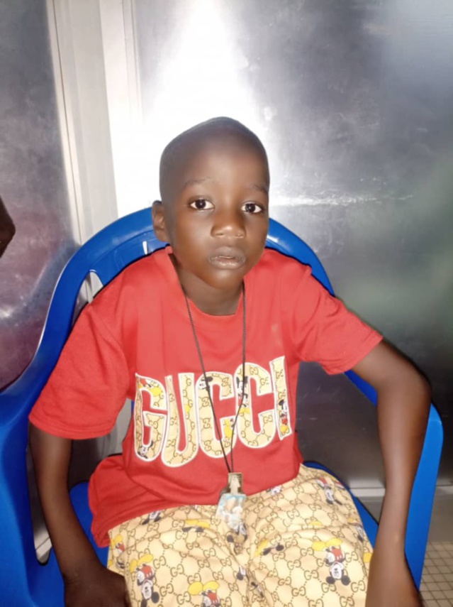 Perdu de vue: Cet enfant se trouve à la Grande Mosquée de Touba Perdu de vue: Cet enfant se trouve à la Grande Mosquée de Touba