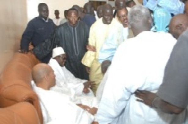 Proches des guides religieux: Quand leurs ‘’Beuk Néég" ou chambellans deviennent des “bouki néeg’’ ou vautours) Proches des guides religieux: Quand leurs ‘’Beuk Néég" ou chambellans deviennent des “bouki néeg’’ ou vautours)