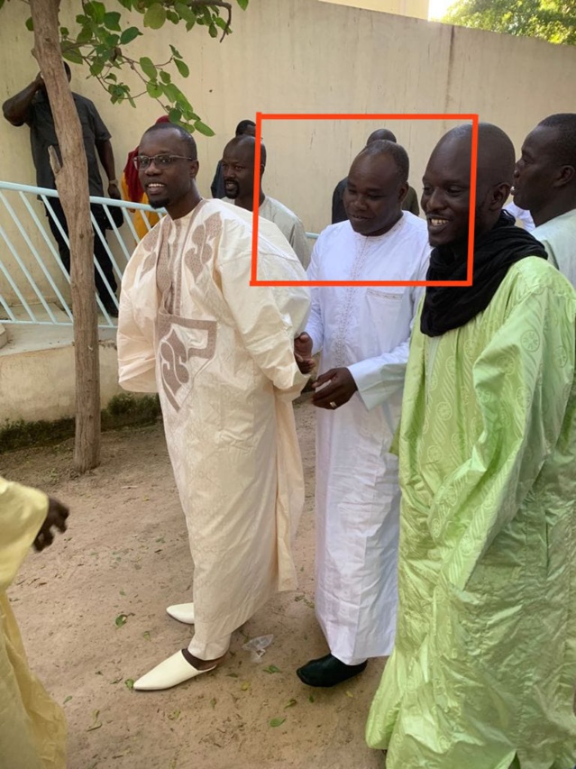 Magal 2021: L’homme d’affaires Cheikh Mbacké Thiam accompagne Ousmane Sonko Magal 2021: L’homme d’affaires Cheikh Mbacké Thiam accompagne Ousmane Sonko