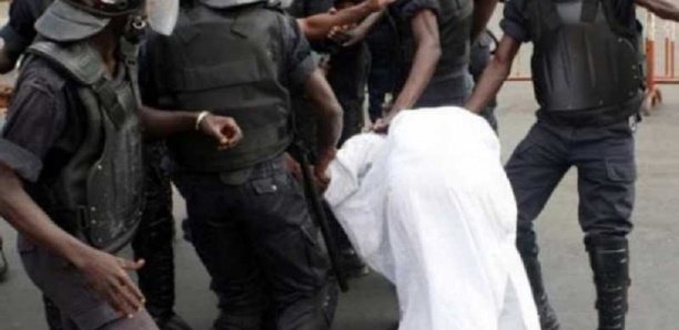 Violences policières : Sen FRAPP dit Non au "permis de tuer" Violences policières : Sen FRAPP dit Non au "permis de tuer"