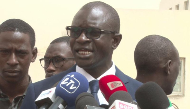 Dr Babacar DIOP : « Si Macky SALL veut des manifestations, la voie la plus rapide c’est … » Dr Babacar DIOP : « Si Macky SALL veut des manifestations, la voie la plus rapide c’est … »