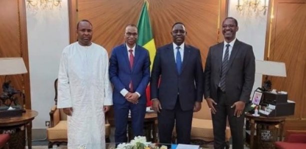 Au Palais: Ce que Macky, Moussa Baldé, Bibi Baldé et Mame Boye Diao se sont dits Au Palais: Ce que Macky, Moussa Baldé, Bibi Baldé et Mame Boye Diao se sont dits