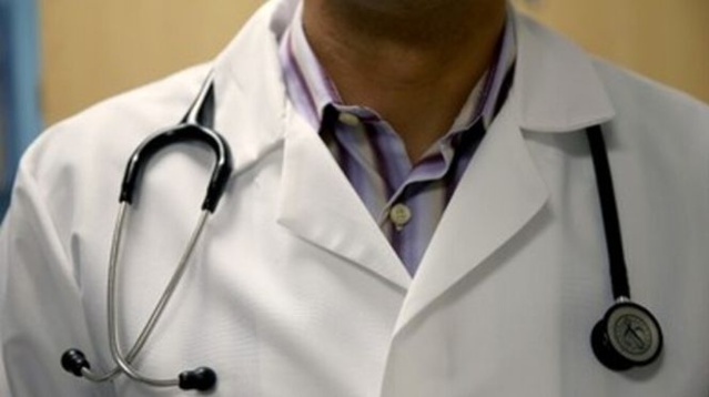 Cartouchard à la Faculté de médecine : Abdou Wahab Diop dit Dr Diop avait ouvert sa clinique et faisait parfois des opérations chirurgicales.