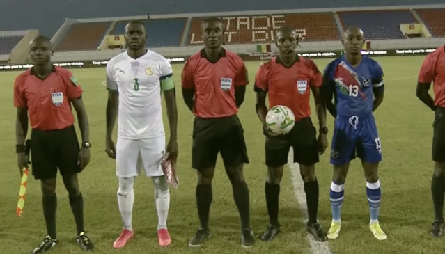 LES LIONS BATTENT LES BRAVE WARRIORS ET CONFORTENT LEUR PREMIÈRE PLACE LES LIONS BATTENT LES BRAVE WARRIORS ET CONFORTENT LEUR PREMIÈRE PLACE