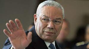 Colin Powell, secrétaire d'État américain sous George W. Bush, est mort