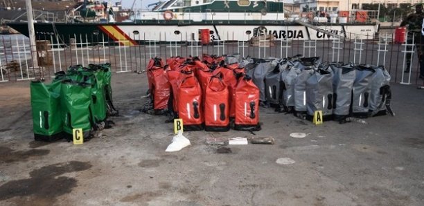Trafic de drogue: La marine intercepte un navire avec 2026 kg de cocaïne