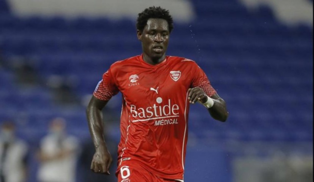 Affaire Sidy Sarr : Revirement dans le dossier, les deux jeunes filles arrêtées, le joueur Nîmois échappe de justesse à une sordide machination… Affaire Sidy Sarr : Revirement dans le dossier, les deux jeunes filles arrêtées, le joueur Nîmois échappe de justesse à une sordide machination…