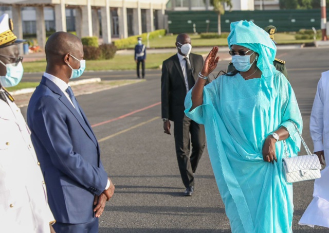 Marième Faye Sall – Une Première Dame d’une rare humilité Marième Faye Sall – Une Première Dame d’une rare humilité