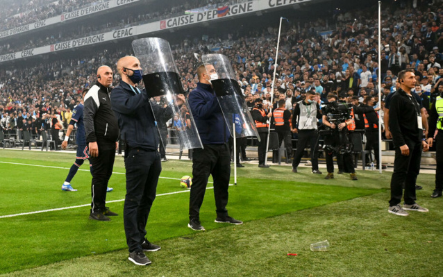 OM-PSG : des affrontements entre supporters et la police à l’extérieur du stade OM-PSG : des affrontements entre supporters et la police à l’extérieur du stade