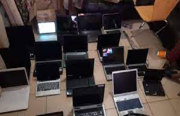 Disparition scandaleuse d’un don d'ordinateurs à Nabadji Civol: L’enquête accable le Conseil municipal Disparition scandaleuse d’un don d'ordinateurs à Nabadji Civol: L’enquête accable le Conseil municipal