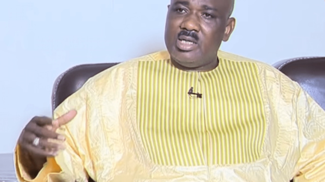 Farba Ngom assis sur une fortune de 25 milliards – Comment a-t-il pu gagner autant entre 2012 et 2020 ? (texte et vidéo) Farba Ngom assis sur une fortune de 25 milliards – Comment a-t-il pu gagner autant entre 2012 et 2020 ? (texte et vidéo)