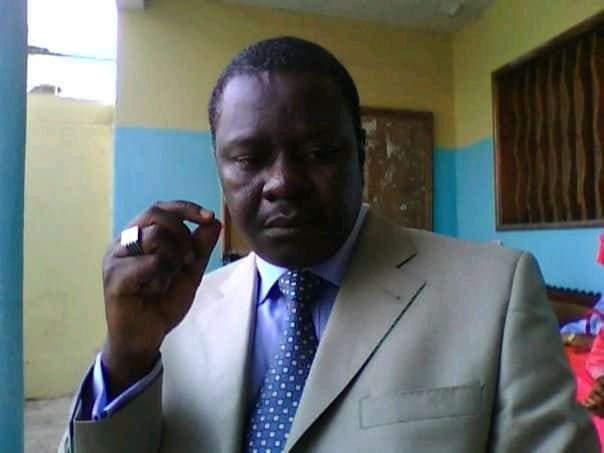 Voici le Dr Fala Paye qui a tué ses enfants avant de se suicider ! Voici le Dr Fala Paye qui a tué ses enfants avant de se suicider !