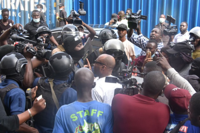 Camp Abdou Diassé : Déthié Fall et Khalifa Sall pour négocier la libération de Barthélemy Dias et Cie Camp Abdou Diassé : Déthié Fall et Khalifa Sall pour négocier la libération de Barthélemy Dias et Cie