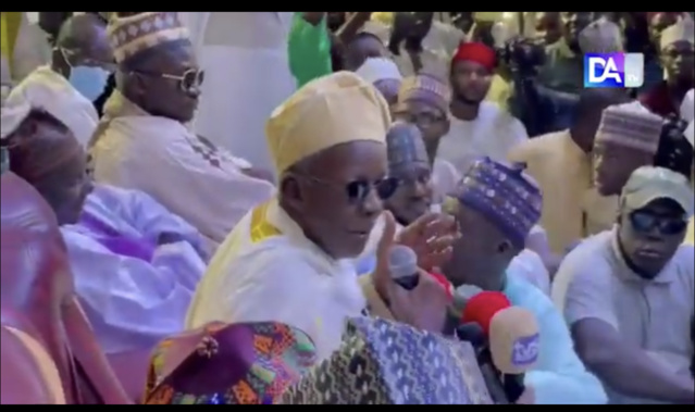 Élections locales / Visite du Khalife général de Médina Baye à Dakar : Serigne Mahi Ibrahima Niass annonce les couleurs et déclare Mohamed Ndiaye Rahma futur maire de Kaolack. Élections locales / Visite du Khalife général de Médina Baye à Dakar : Serigne Mahi Ibrahima Niass annonce les couleurs et déclare Mohamed Ndiaye Rahma futur maire de Kaolack.