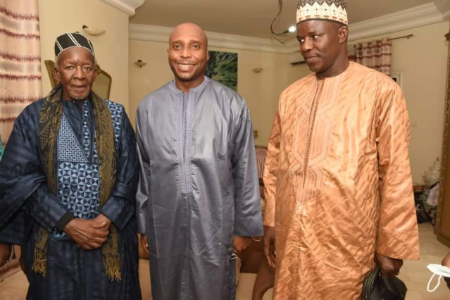 DERNIÈRE MINUTE- Le Khalif de Médina Baye reçoit Barthelemy Dias DERNIÈRE MINUTE- Le Khalif de Médina Baye reçoit Barthelemy Dias