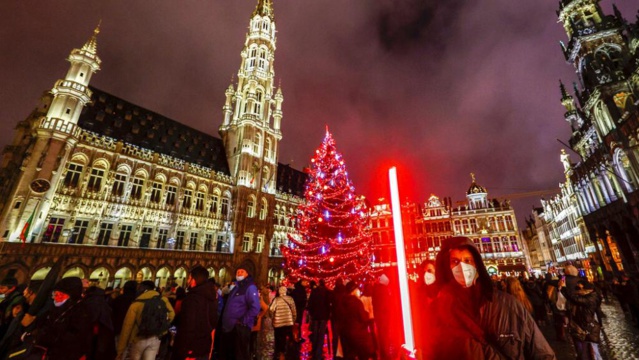Covid-19 : en Belgique, fermeture des discothèques et couvre-feu à 23h pour les bars et restaurants