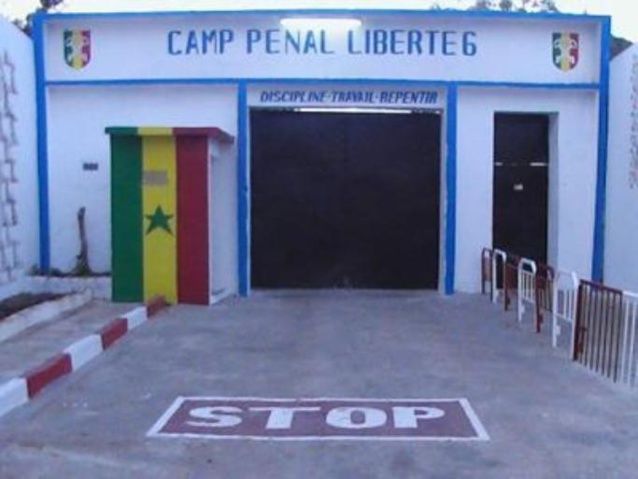 REMOUS PRISON CAMP PÉNAL-  Frapp parle de 35 prisonniers en cellule d'isolement