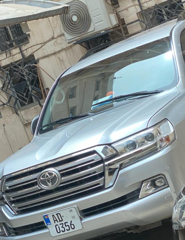 Le Dg des Impôts et domaines préfère son véhicule de marque Q7, laissant celui de service à ses enfants ou épouse pour le marché. Le Dg des Impôts et domaines préfère son véhicule de marque Q7, laissant celui de service à ses enfants ou épouse pour le marché.