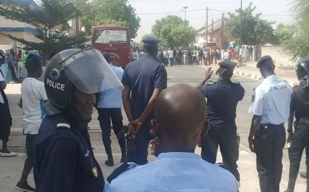 Dernière minute / Une manifestation des transporteurs déborde, plusieurs arrestations Dernière minute / Une manifestation des transporteurs déborde, plusieurs arrestations