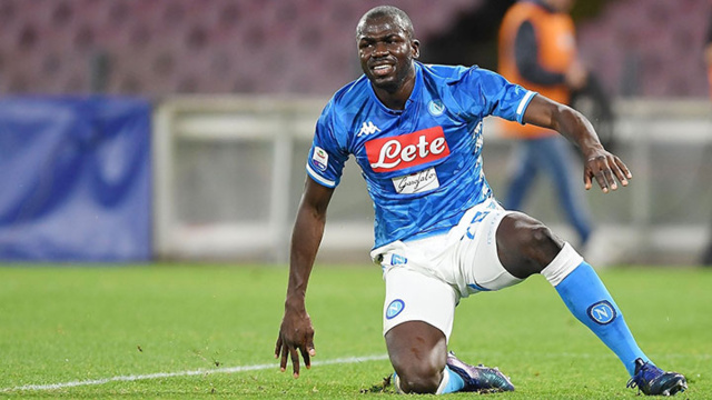 Kalidou KOULIBALY blessé et absent pour un mois Kalidou KOULIBALY blessé et absent pour un mois